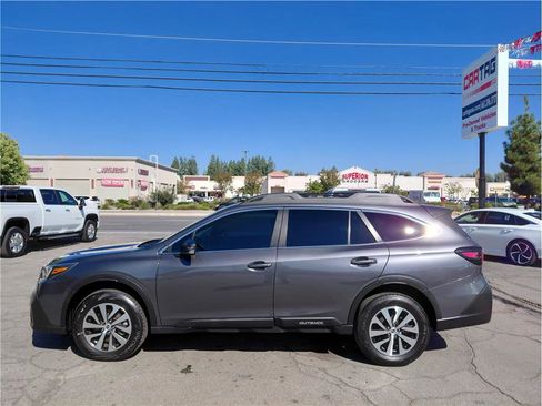 Used 2022 Subaru Outback Premium image 23