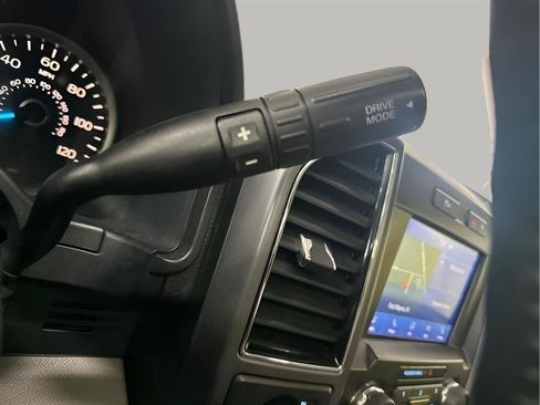 Used 2019 Ford F150 XLT w/ Equipment Group 302A Luxury AWD/4WD image 17