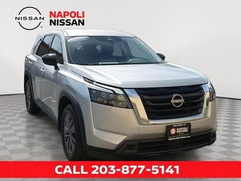 Used 2023 Nissan Pathfinder S AWD/4WD image 1