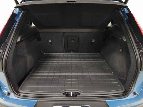 Certified 2023 Volvo XC40 Recharge Ultimate w/ Protection Package Premier image 9