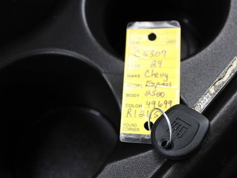 Used 2024 Chevrolet Express 2500 w/ Driver Convenience Package image 39