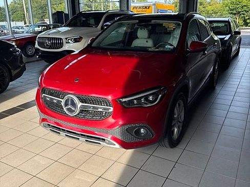 Used 2021 Mercedes-Benz GLA 250 4MATIC image 1