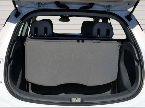Used 2019 Chevrolet Bolt LT FWD image 12
