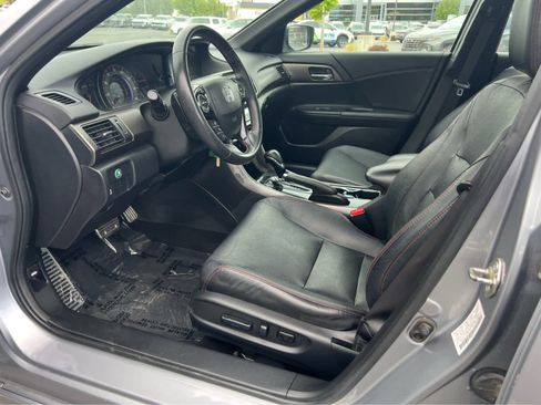 Used 2017 Honda Accord Sport Special Edition image 26