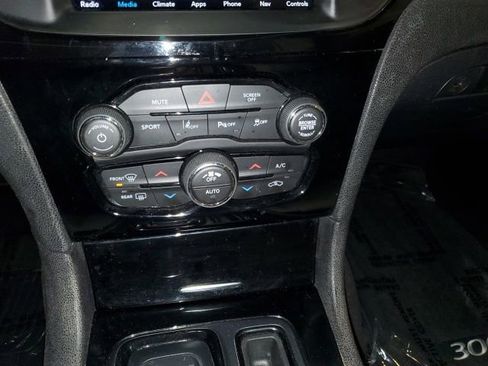 Used 2017 Chrysler 300 S w/ 300S Premium Group AWD/4WD image 20