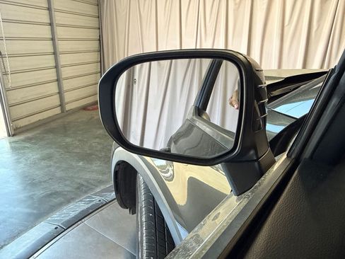 Used 2021 Kia Telluride S FWD image 19