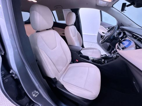Used 2023 Buick Encore GX Preferred w/ Cold Weather Comfort Package FWD image 35