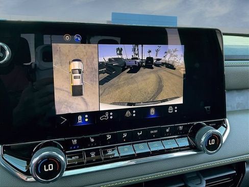 New 2026 Chevrolet Colorado ZR2 w/ Technology Package AWD/4WD image 7