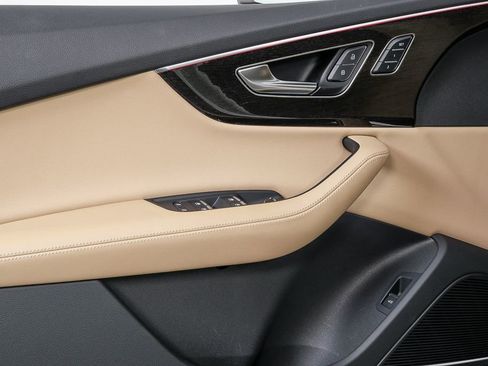 Used 2023 Audi Q7 2.0T Premium Plus w/ Premium Plus Package image 6