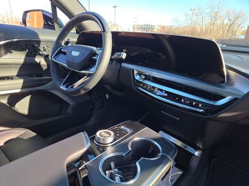 New 2026 Cadillac Lyriq Premium Sport image 9