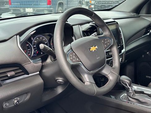 Used 2023 Chevrolet Traverse High Country w/ LPO, Floor Liner Package AWD/4WD image 8