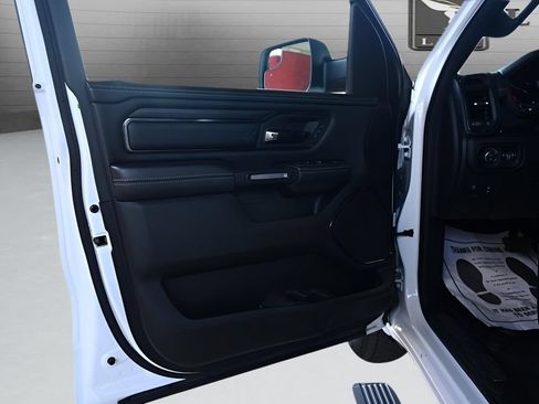 Used 2023 RAM 1500 Limited w/ Body Color Bumper Group AWD/4WD image 13