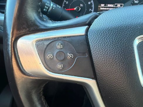 Used 2017 GMC Acadia SLE AWD/4WD image 13