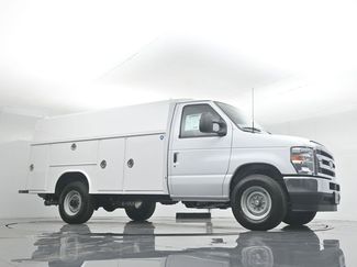 New 2026 Ford E-350 and Econoline 350 Super Duty w/ Power Equipment Group RWD video 3