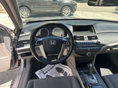 Used 2012 Honda Accord LX image 19