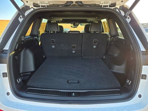 Used 2024 Jeep Grand Cherokee Altitude image 30