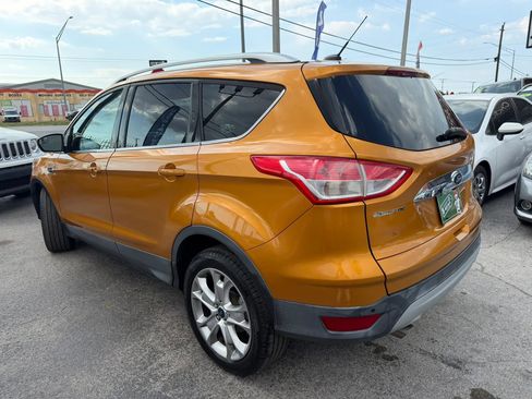 Used 2016 Ford Escape Titanium FWD image 6