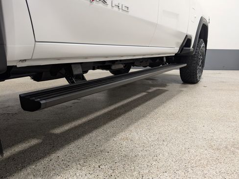 Used 2025 GMC Sierra 2500 AT4X w/ Snow Plow Prep/Camper Package image 9