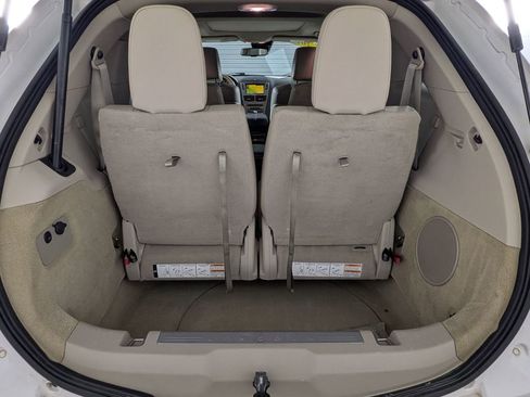 Used 2010 Lincoln MKT 2WD image 27