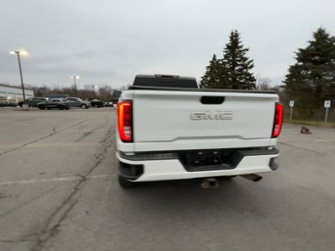 Used 2021 GMC Sierra 2500 SLE w/ SLE Value Package; image 8