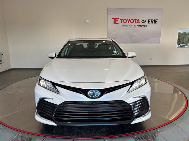Certified 2021 Toyota Camry XLE w/ Navigation Upgrade Package FWD image 2