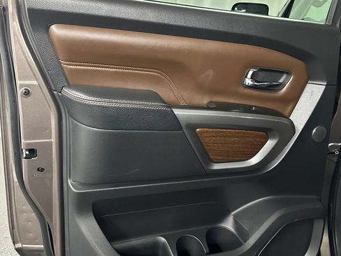 Used 2018 Nissan Titan Platinum Reserve w/ Platinum Utility Package AWD/4WD image 21