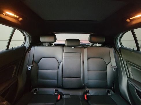 Used 2020 Mercedes-Benz GLA 250 4MATIC image 18