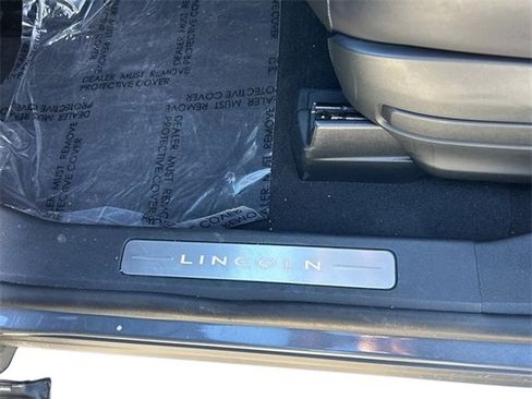 Certified 2023 Lincoln Aviator Reserve w/ Equipment Group 201A image 24