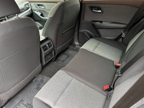 Certified 2023 Nissan Rogue SV image 13