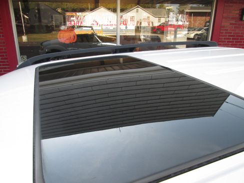 Used 2003 Ford Explorer Sport Trac XLT image 10