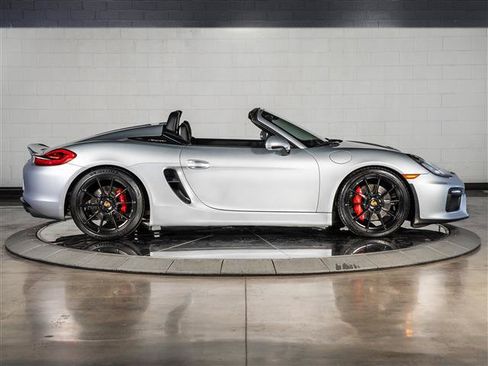 Certified 2016 Porsche Boxster Spyder RWD image 8