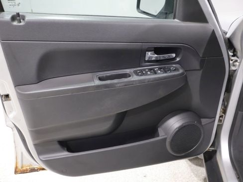 Used 2011 Jeep Liberty Sport AWD/4WD image 13