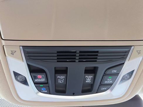 Used 2023 Acura RDX w/ Technology Package AWD/4WD image 27