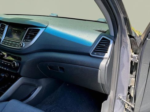 Used 2018 Hyundai Tucson SE image 21