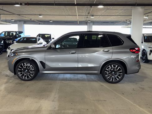 New 2026 BMW X5 xDrive40i w/ M Sport Package image 4