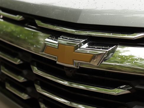 Used 2026 Chevrolet Equinox LT w/ LPO, Floor Liner Package FWD image 32