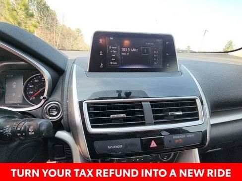 Used 2018 Mitsubishi Eclipse Cross SE image 22