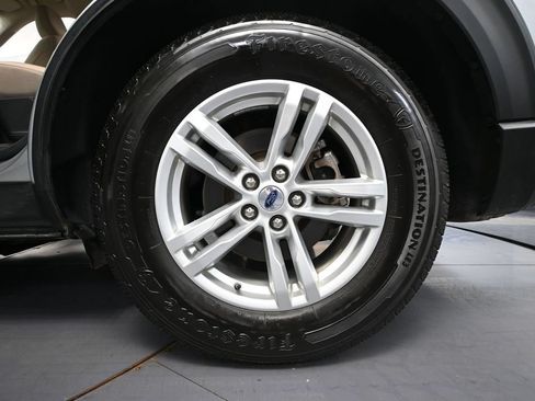 Used 2022 Ford Explorer XLT RWD image 10