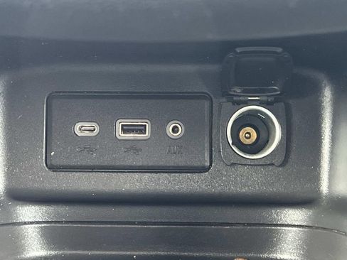 Used 2022 Chevrolet Equinox LT FWD image 25