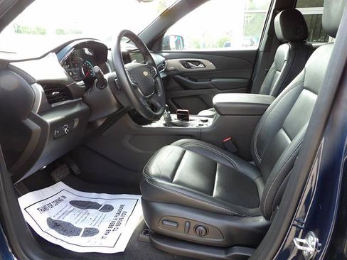 Certified 2023 Chevrolet Traverse LT w/ LT Premium Package AWD/4WD image 15