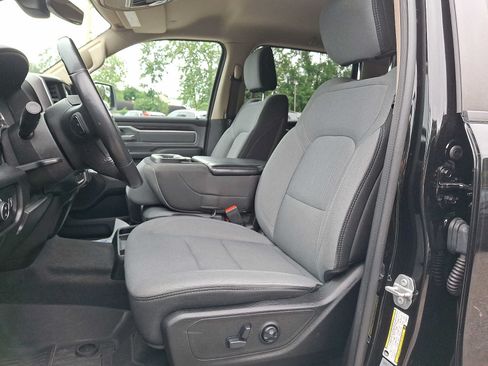 Used 2020 RAM 1500 Big Horn AWD/4WD image 9