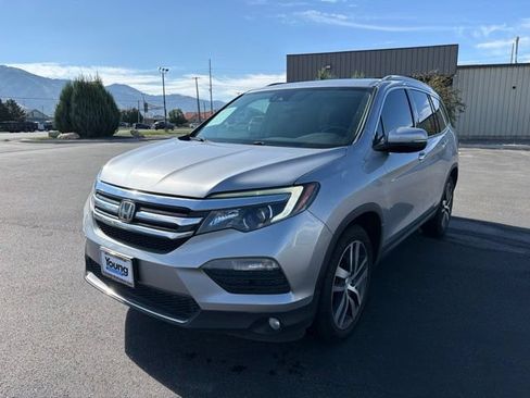 Used 2016 Honda Pilot Elite image 3