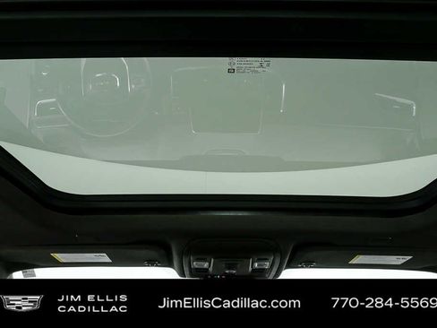 Used 2023 GMC Yukon SLT RWD image 19