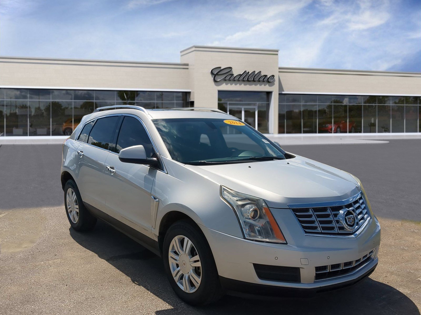 Used 2014 Cadillac SRX Luxury FWD image 2
