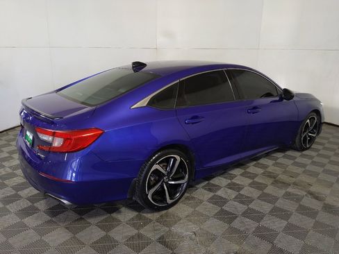 Used 2021 Honda Accord Sport image 9