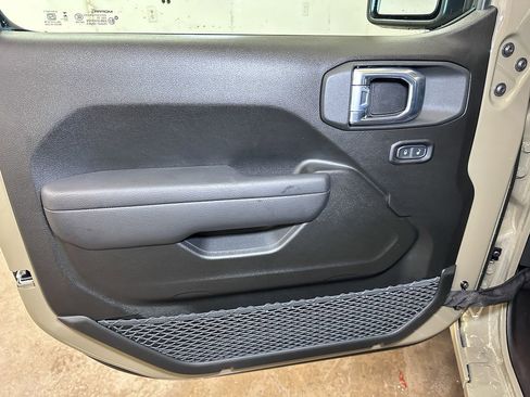 New 2026 Jeep Gladiator Sport image 16