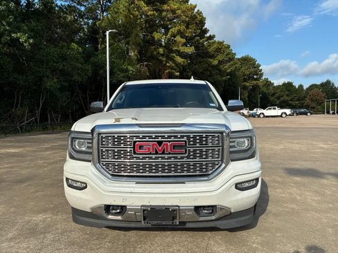 Used 2016 GMC Sierra 1500 Denali w/ Denali Ultimate Package AWD/4WD image 8