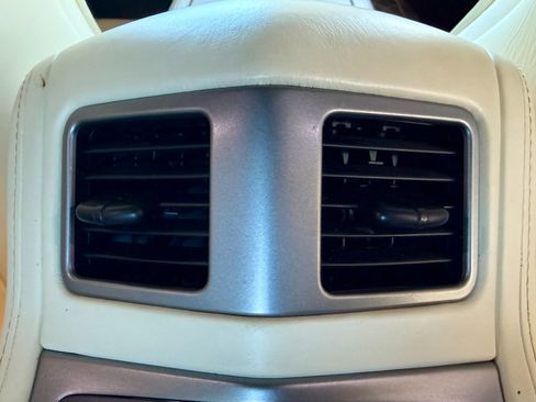 Used 2011 Aston Martin Rapide Luxe image 28