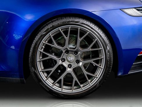 Used 2024 Porsche 911 Carrera 4S w/ Sport Package image 17