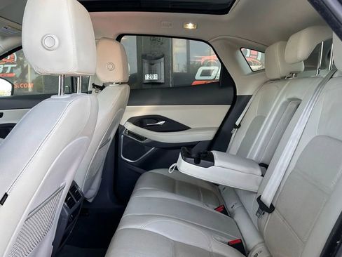Used 2020 Jaguar E-PACE SE image 10